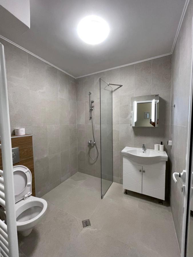 Movie Flats *